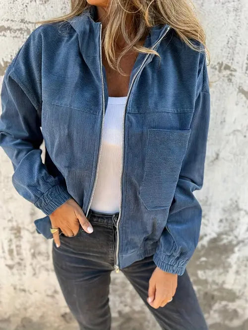 Warme, stilvolle Damen Winter Freizeitjacke mit Reißverschluss für Komfort an kalten Tagen.