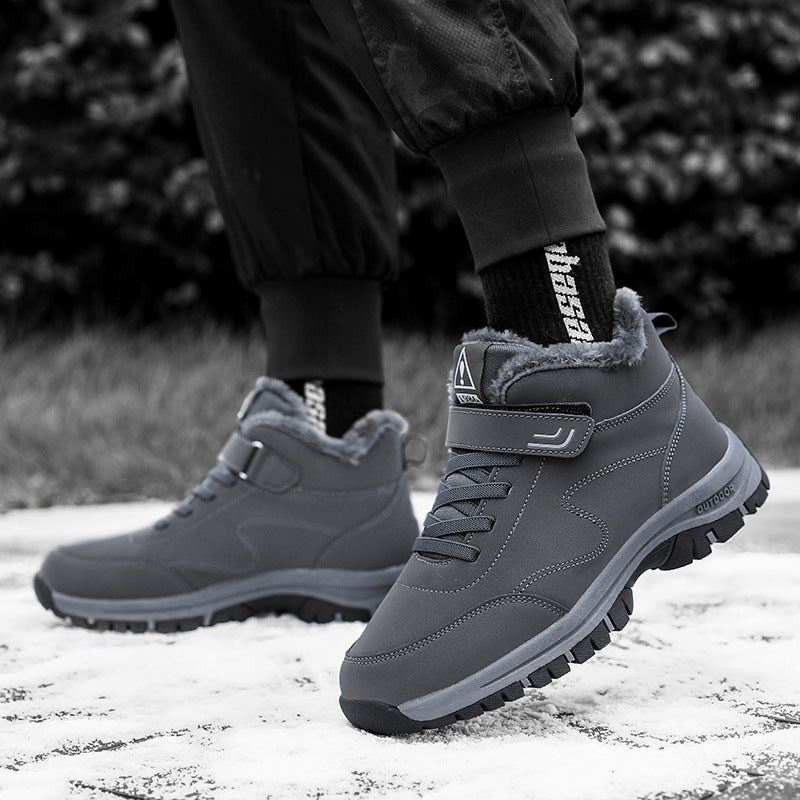 Warme, wasserdichte Damen Schneestiefel mit Klettverschluss und flachem Absatz für optimalen Kälteschutz im Winter.