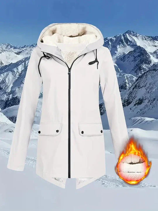 Stilvolle, wasserdichte Damen Kapuzenjacke mit warmem Futter und Reißverschluss für Freizeit und Alltag im Winter.