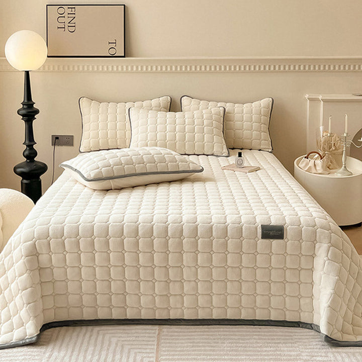 "Weiche Tagesdecke mit quadratischer Textur, moderne Decke in Blau, ideal für Wohn- oder Schlafzimmer Dekor."