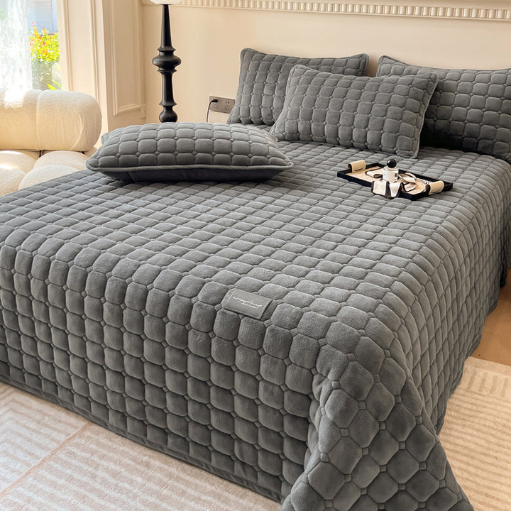 "Weiche Tagesdecke mit quadratischer Textur, moderne Decke in Blau, ideal für Wohn- oder Schlafzimmer Dekor."