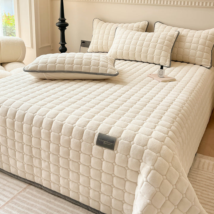 "Weiche Tagesdecke mit quadratischer Textur, moderne Decke in Blau, ideal für Wohn- oder Schlafzimmer Dekor."