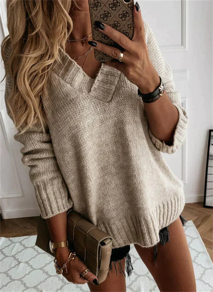 Moderner Damen V-Ausschnitt Pullover. Vielseitiges Langarm-Oberteil für Herbst- & Wintermode. Basic Pullover.