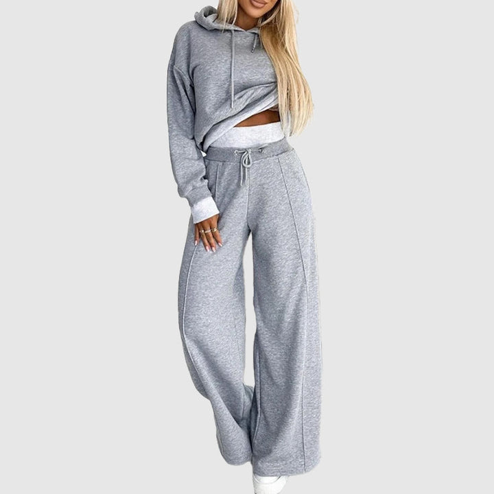 Kuscheliges Damen Twin Set, weich und atmungsaktiv, ideal für entspannte Tage oder stilvolle Anlässe.