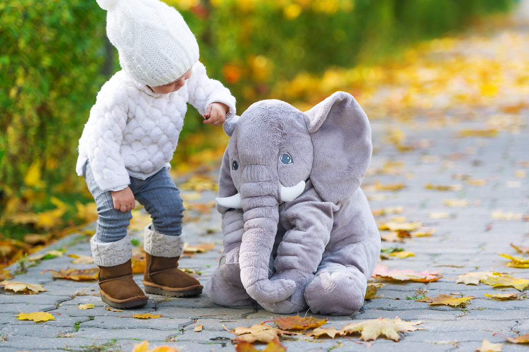 Weiches Kuschelkissen Elefant für Kinder, detailreiches Design, in Blau, Gelb, Grau, Lila, Rosa erhältlich, 40cm/60cm.