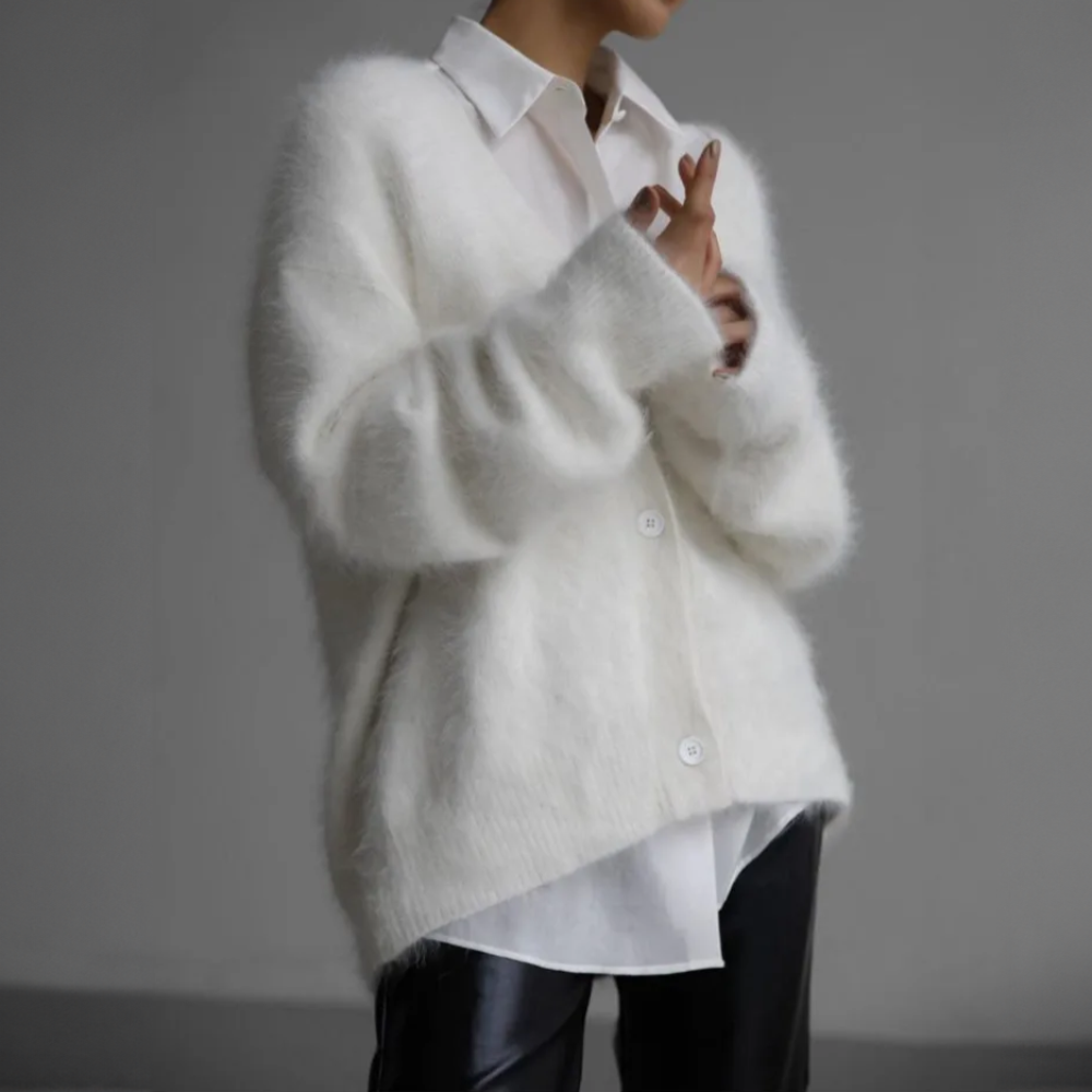 Warme Damen Strickjacke, wendbar, Kuhmuster, perfekt für gemütliche Herbst-Winter-Tage.